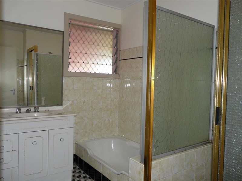 98 River Avenue, Mighell QLD 4860