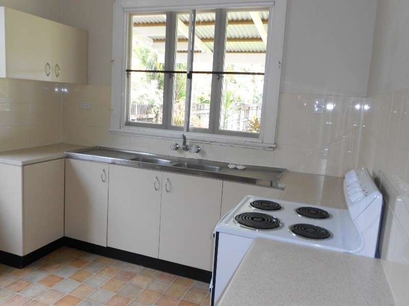 28 RILEY, South Innisfail QLD 4860