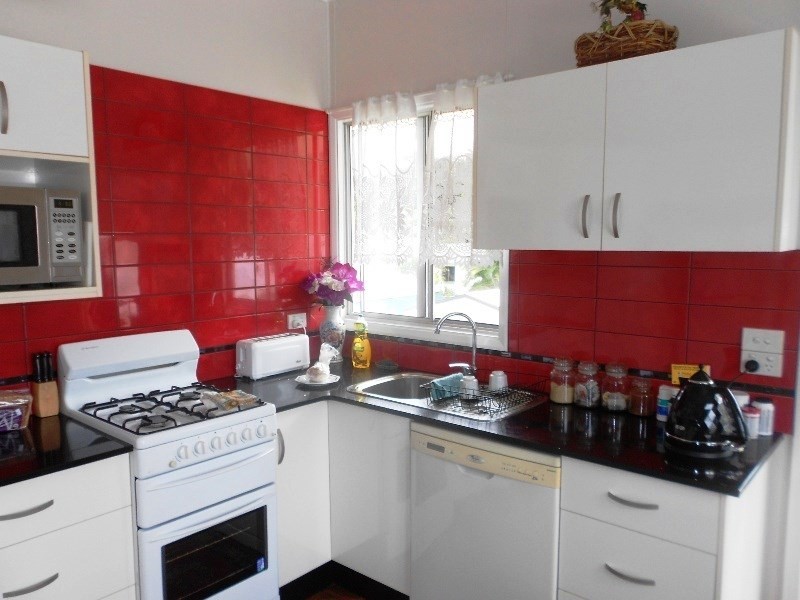 15 FELDT, Flying Fish Point QLD 4860