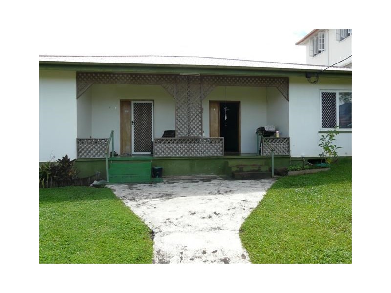 1/5 Agnes Street, East Innisfail QLD 4860