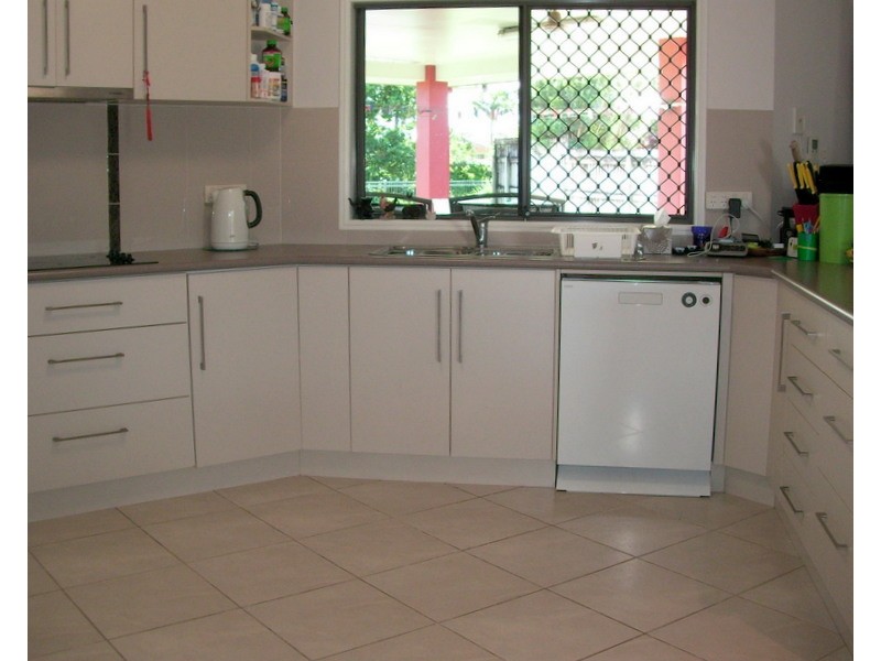 15 Reid Crescent, Innisfail Estate QLD 4860