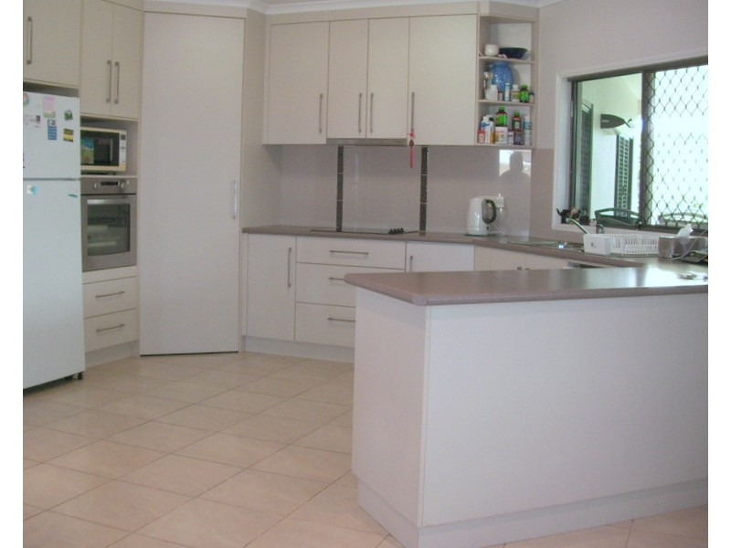 15 Reid Crescent, Innisfail Estate QLD 4860