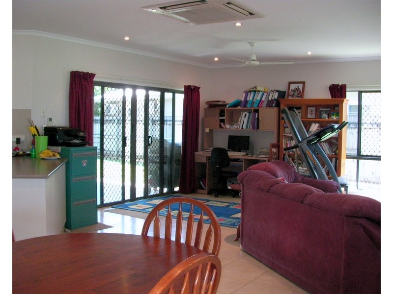 15 Reid Crescent, Innisfail Estate QLD 4860