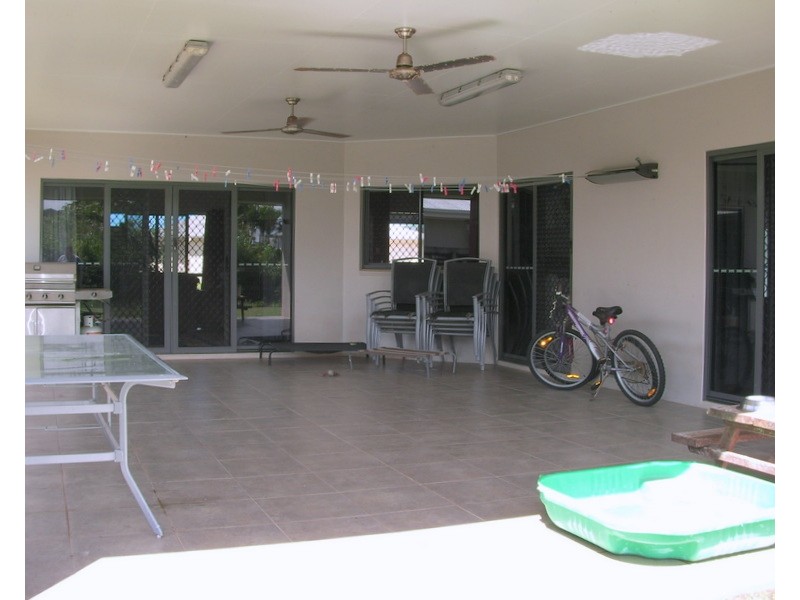 15 Reid Crescent, Innisfail Estate QLD 4860