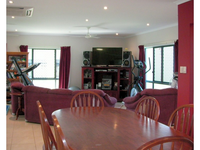 15 Reid Crescent, Innisfail Estate QLD 4860