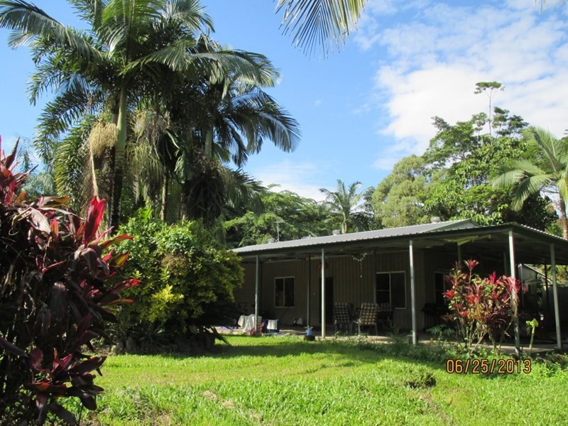 359 Kruckow Road, East Russell QLD 4861