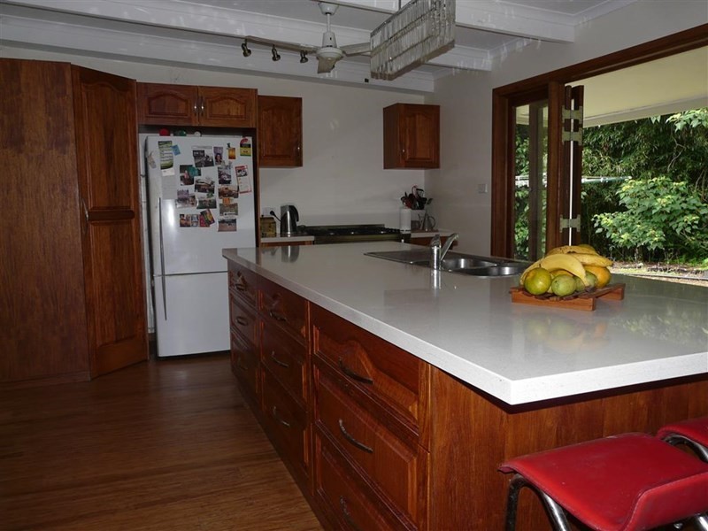 550 Cooroo Lands Road, Cooroo Lands QLD 4860