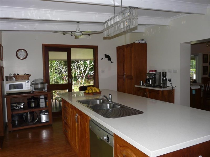 550 Cooroo Lands Road, Cooroo Lands QLD 4860