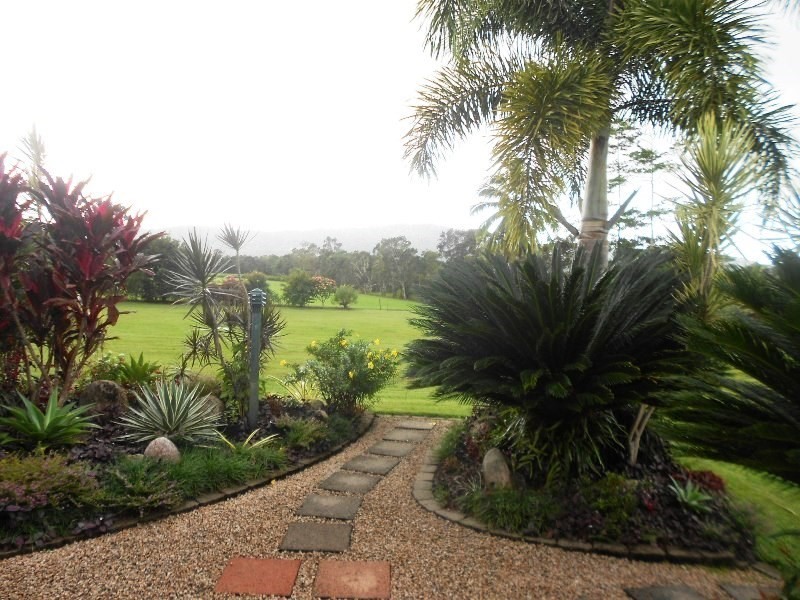 13 Daniel, Etty Bay QLD 4858