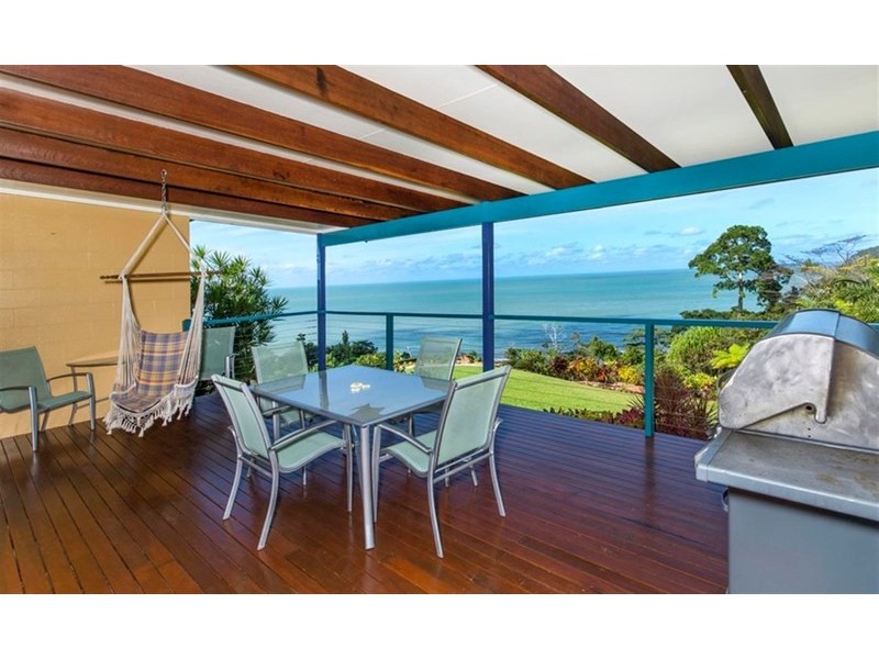 550 Etty Bay Road, Etty Bay QLD 4858