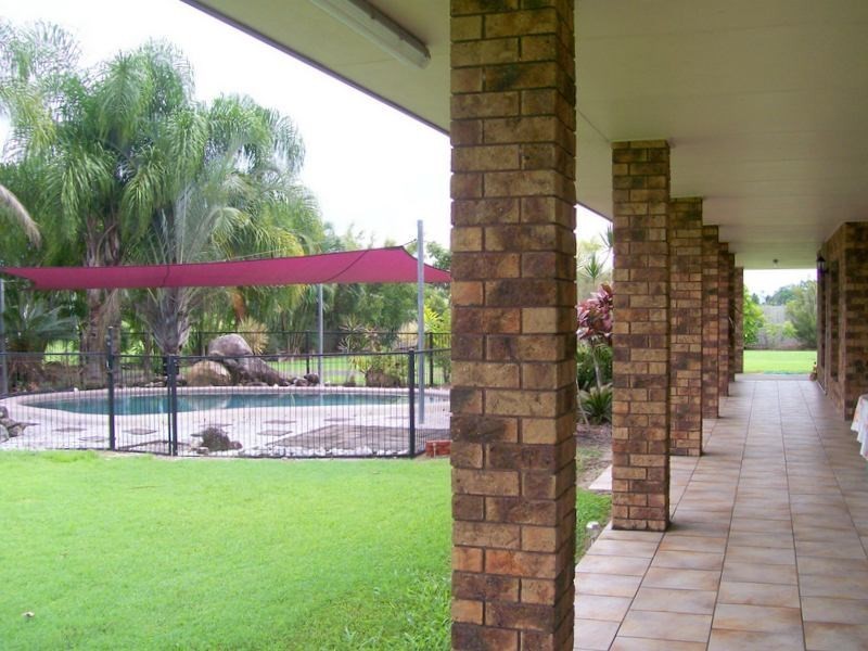 7 La Rocca Close, Etty Bay QLD 4858