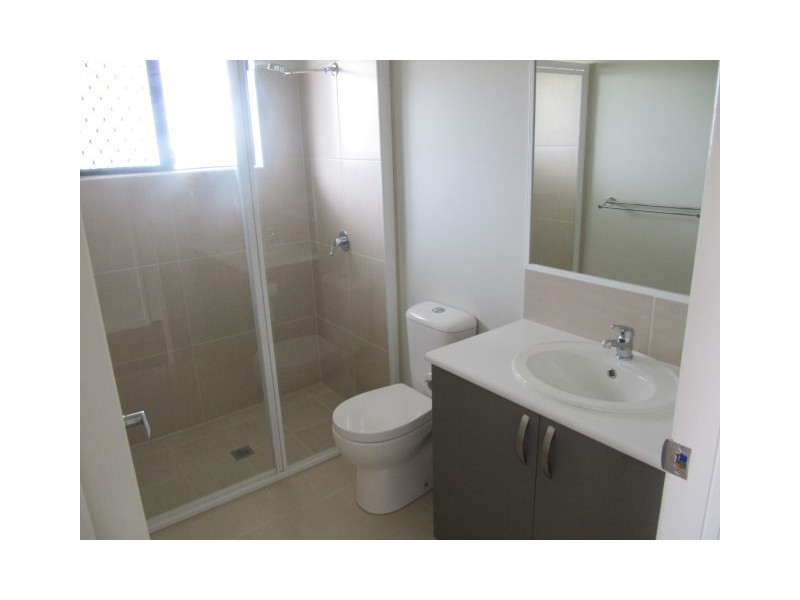 2 Broad Street, Etty Bay QLD 4858