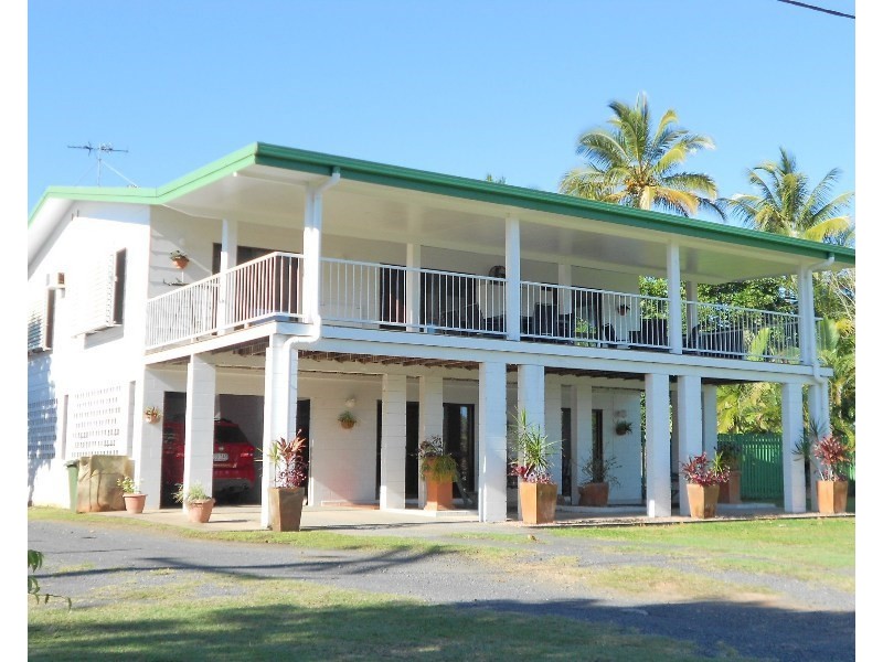 4 esplanade Coconuts, Coconuts QLD 4860