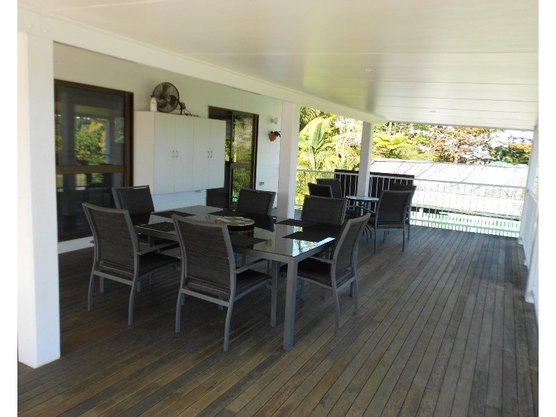 4 esplanade Coconuts, Coconuts QLD 4860