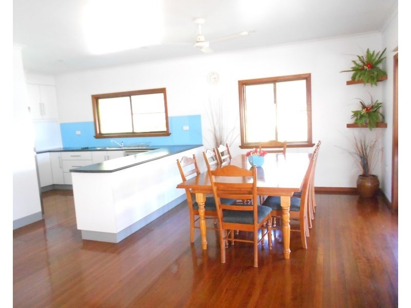 4 esplanade Coconuts, Coconuts QLD 4860