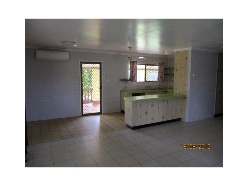 7 Goroka Close, Wangan QLD 4871
