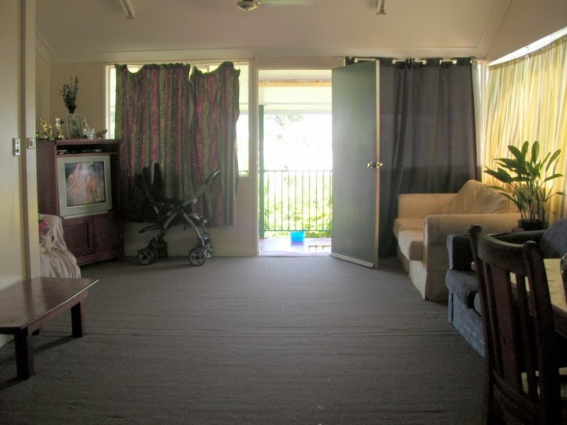 10 Henderson Street, South Johnstone QLD 4859