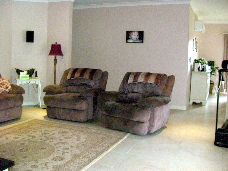 1 De Roma Close, Mena Creek QLD 4871