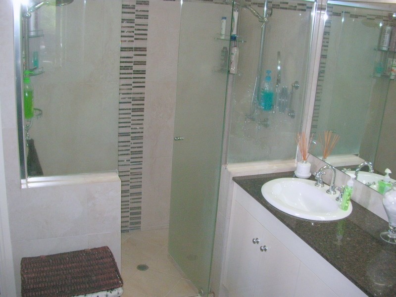 1 De Roma Close, Mena Creek QLD 4871