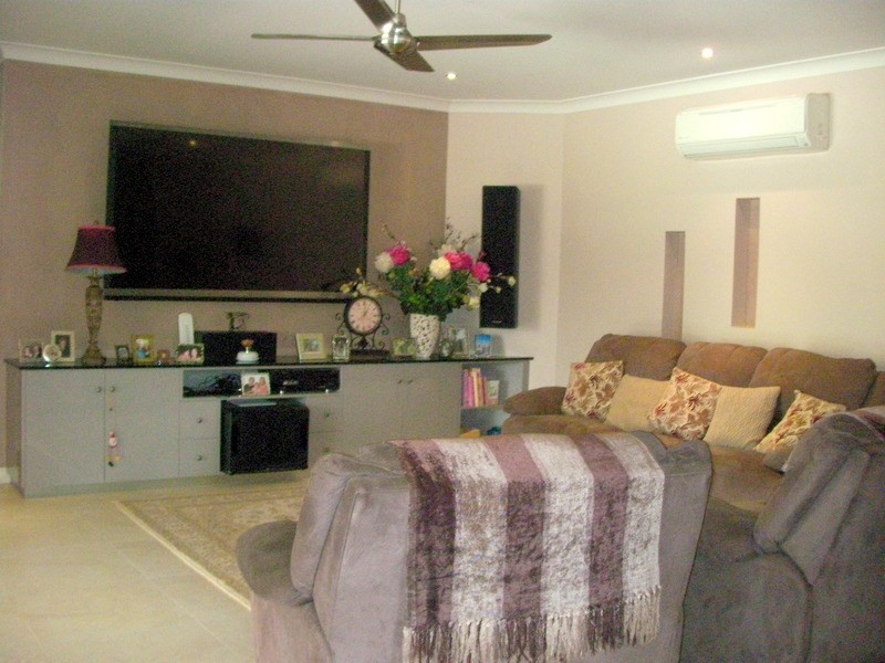 1 De Roma Close, Mena Creek QLD 4871