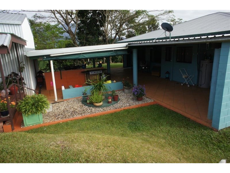 83 Knust Road, Woopen Creek QLD 4871