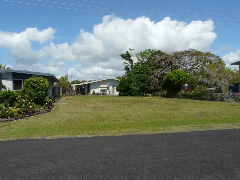 11 Gobi Street, Kurrimine Beach QLD 4871