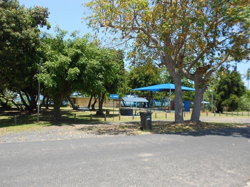 5 Robert Johnstone Parade, Kurrimine Beach QLD 4871