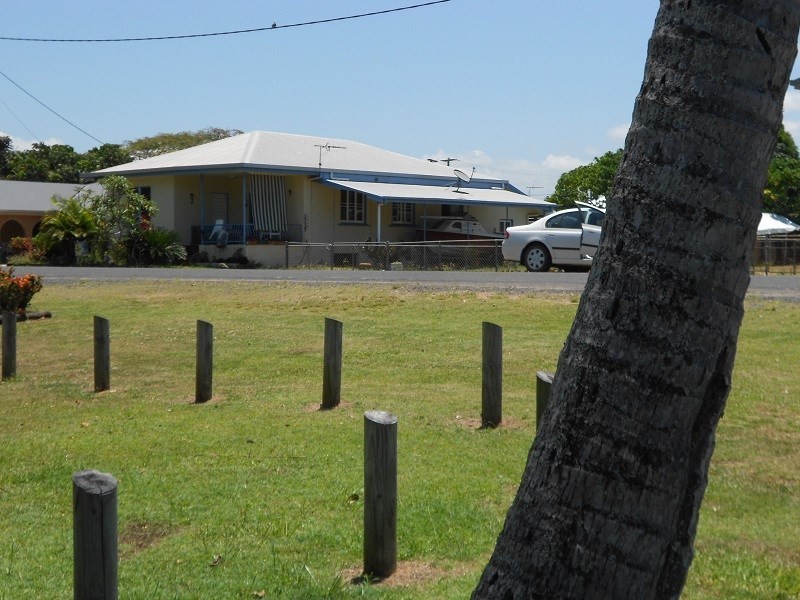 5 Robert Johnstone Parade, Kurrimine Beach QLD 4871