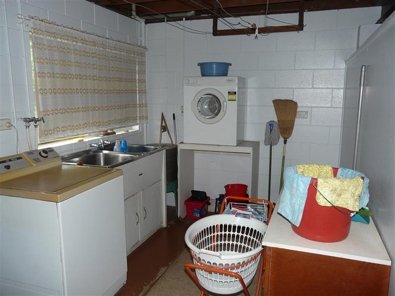 3 Polly Close, Innisfail Estate QLD 4860