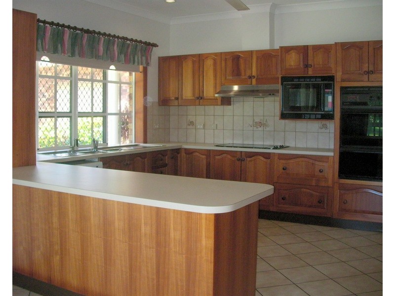 150 Etty Bay Road, Etty Bay QLD 4858