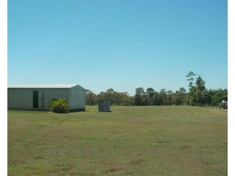 150 Etty Bay Road, Etty Bay QLD 4858