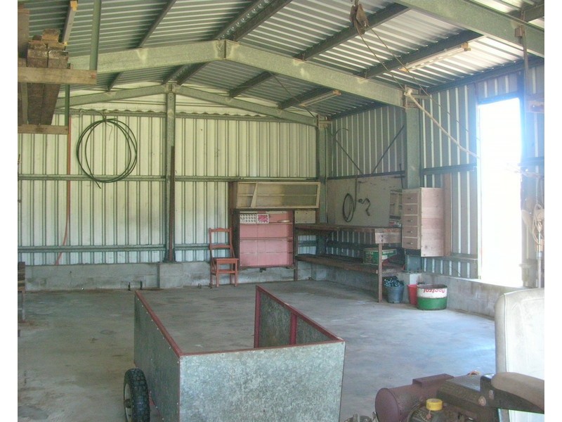 150 Etty Bay Road, Etty Bay QLD 4858