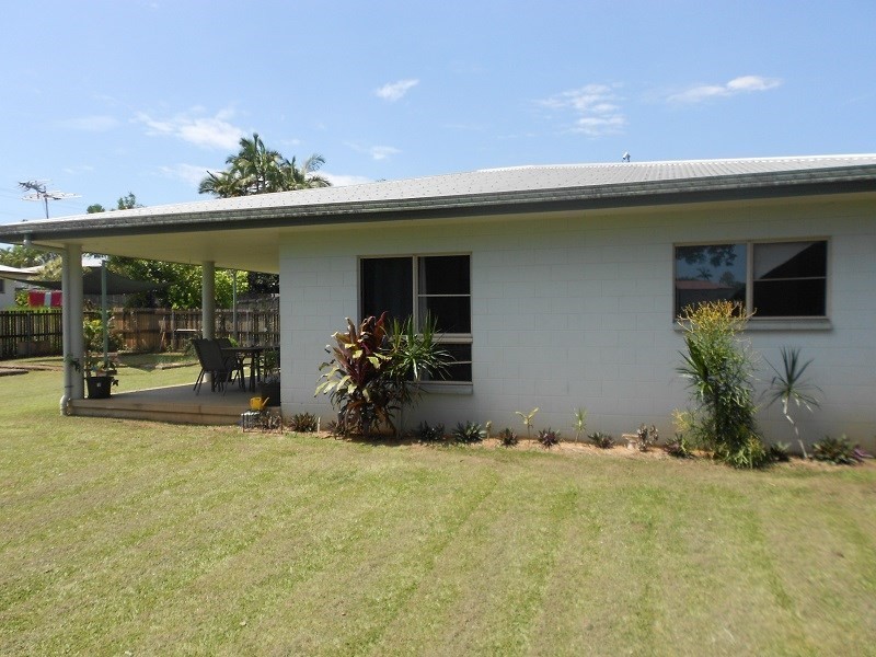 2 Boulter, Belvedere QLD 4860
