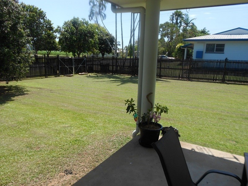 2 Boulter, Belvedere QLD 4860