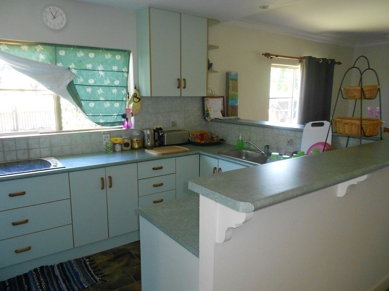 2 Boulter, Belvedere QLD 4860