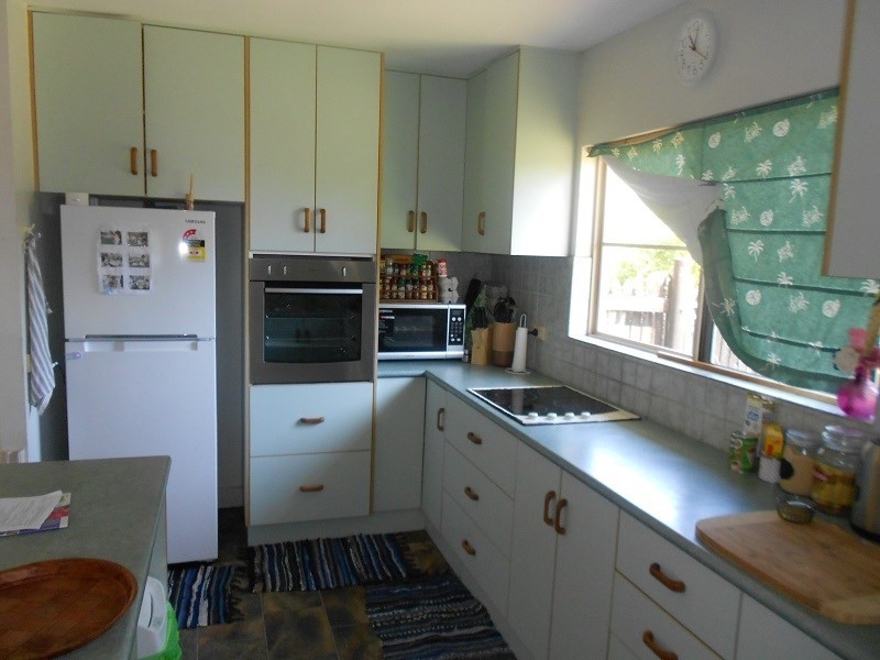 2 Boulter, Belvedere QLD 4860