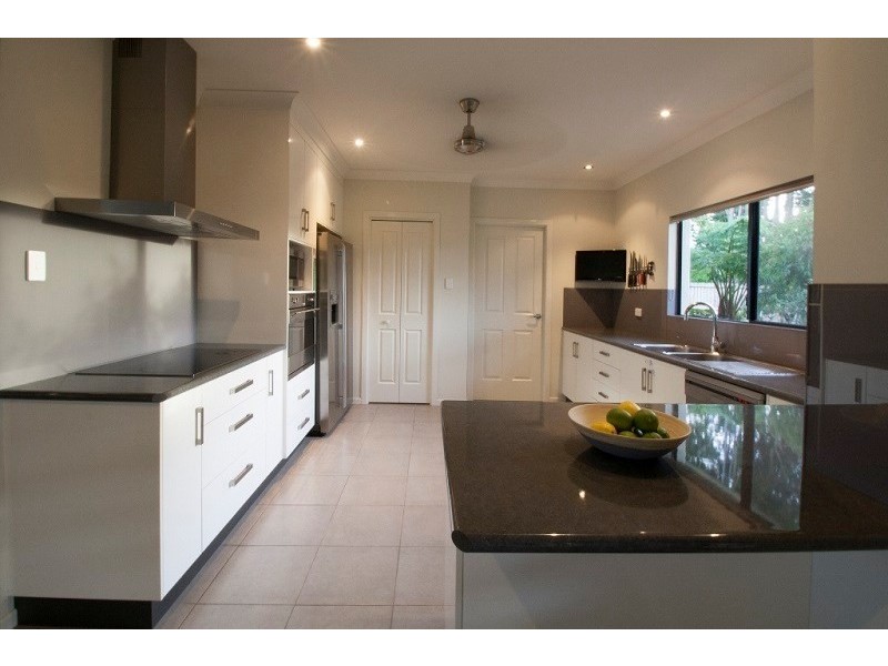 13 De Roma Close, Mena Creek QLD 4871