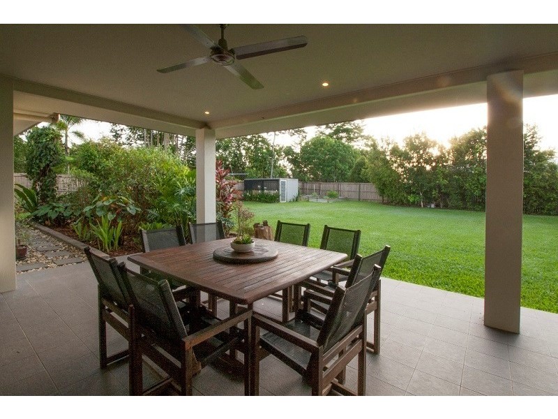 13 De Roma Close, Mena Creek QLD 4871