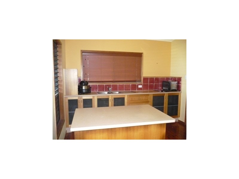 25 Elizabeth, Flying Fish Point QLD 4860