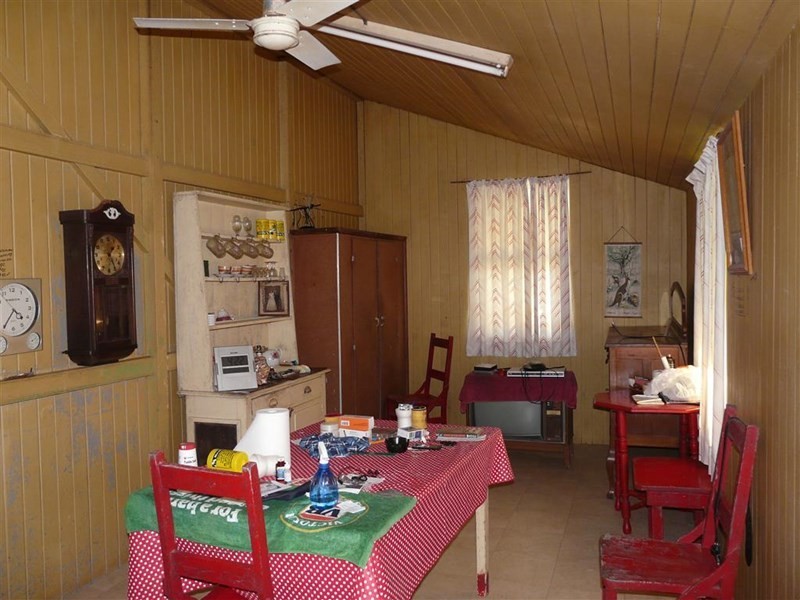 30 Velution Street, Goondi Hill QLD 4860