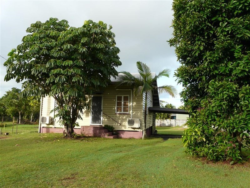 8 Judy Street, Flying Fish Point QLD 4860