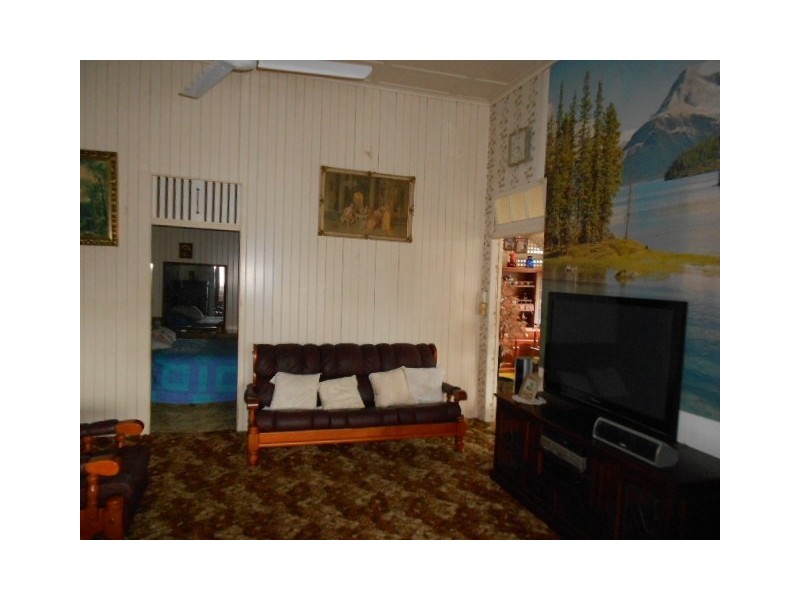 130 RANKIN, Innisfail QLD 4860