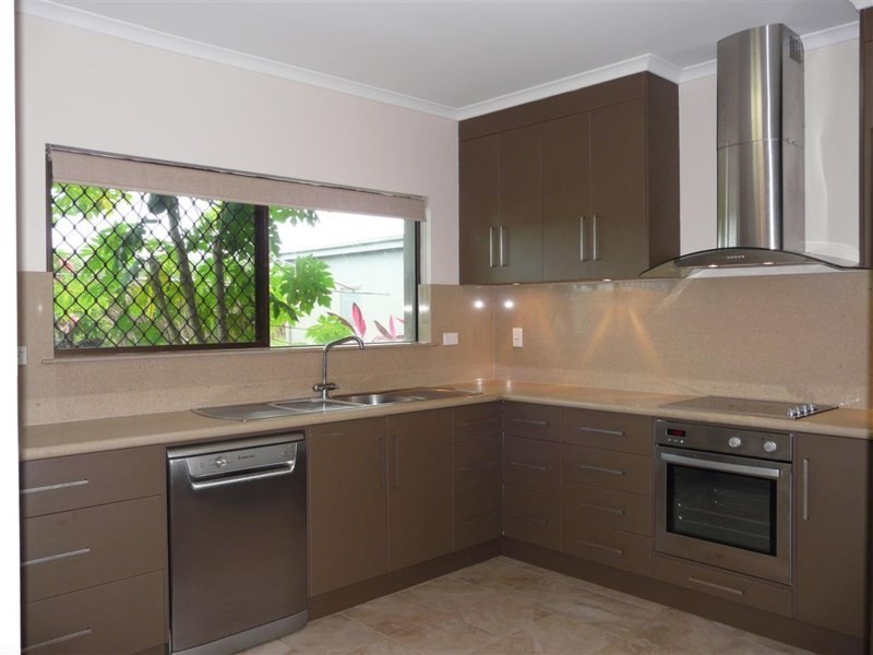 36 Oak Street, Goondi Bend QLD 4860