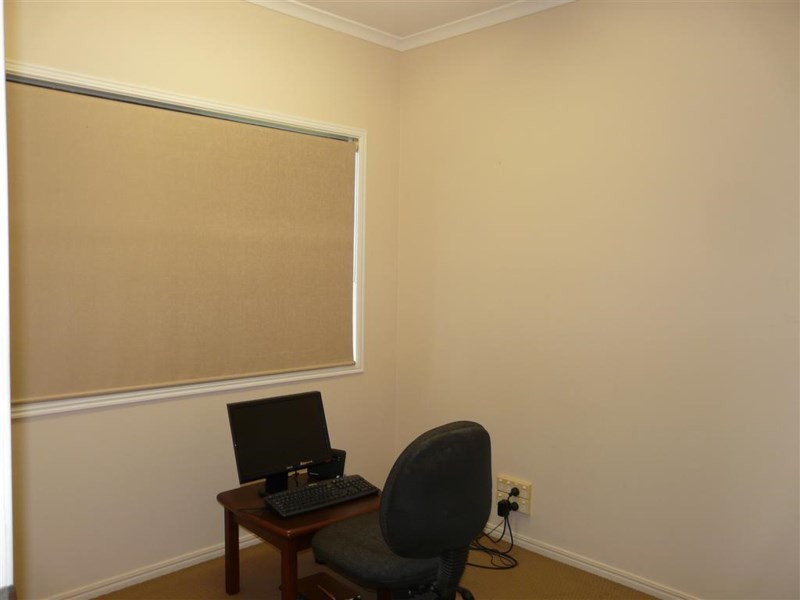 36 Oak Street, Goondi Bend QLD 4860