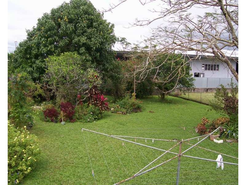 6 Mahogany Street, Goondi Hill QLD 4860
