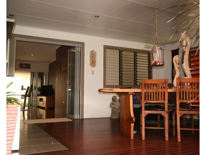 7 Feldt Street, Flying Fish Point QLD 4860