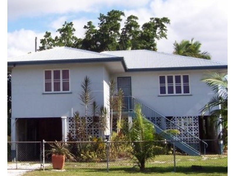 10 Howe Street, East Innisfail QLD 4860