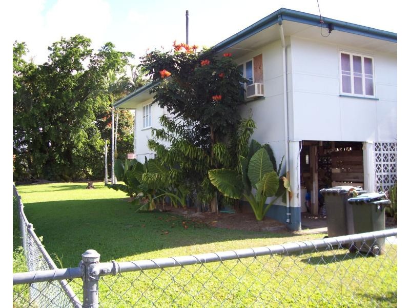 10 Howe Street, East Innisfail QLD 4860