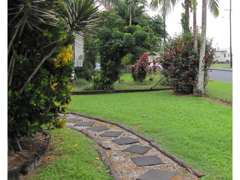 10 Howe Street, East Innisfail QLD 4860