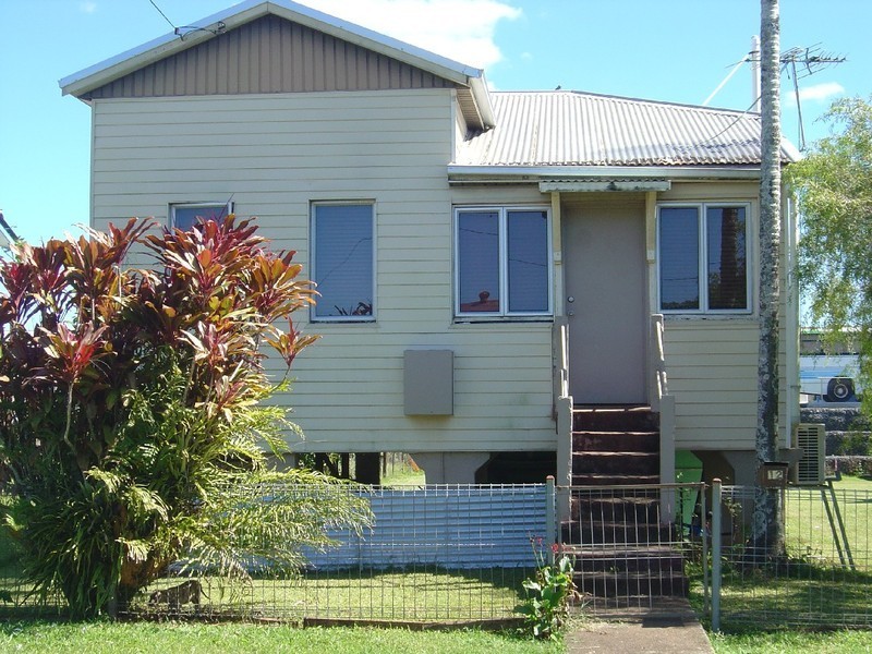 12 CHARLES, Innisfail QLD 4860